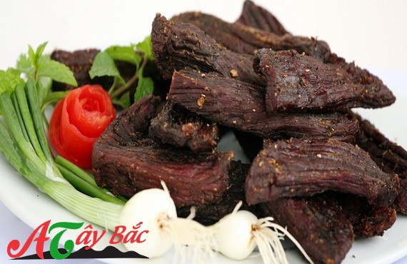 Đặc sản thịt trâu gác bếp