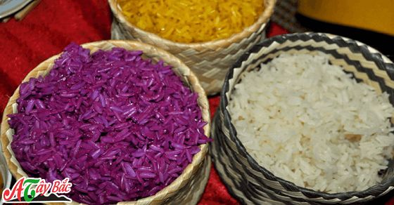 Những bình rượu hang chú được nấu công phu và độc đáo