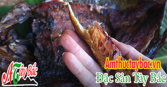 Cá gác bếp có màu vàng ruộm đẹp mắt