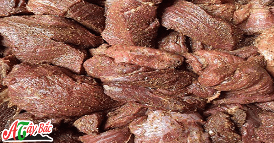 Đặc sản thịt lợn gác bếp Tây Bắc