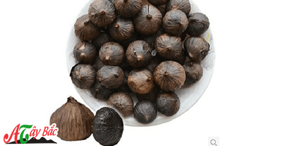 Những nhánh tỏi mang công dụng thần kì khi được làm tỏi đen Những nhánh tỏi mang công dụng thần kì khi được làm tỏi đen