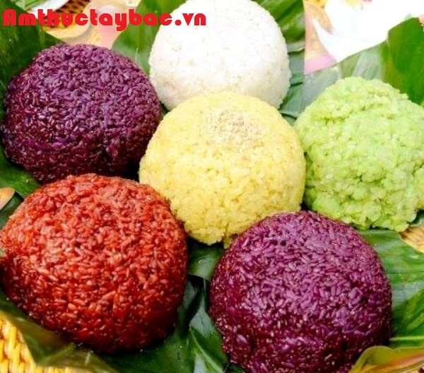 Xôi ngũ sắc trong ngày tết
