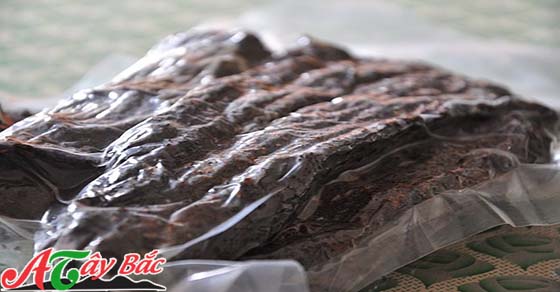 Thịt trâu gác bếp được bảo quản kỹ lưỡng