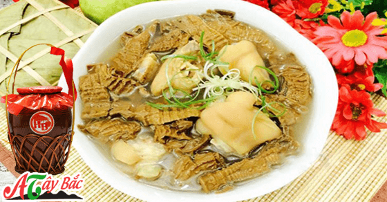 Canh măng khô Tây Bắc với Rượu cần Canh măng khô Tây Bắc với Rượu cần