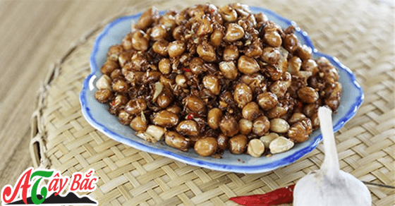 Đậu phộng lạc rang hai loại món ăn phù hợp với bia