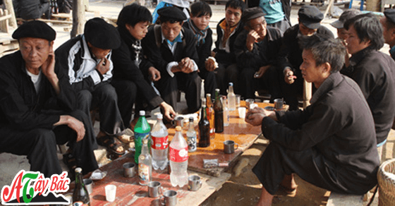 Ăn thắng cố là phải ngồi đợi mới cảm thụ được hết ẩm thực Tây Bắc