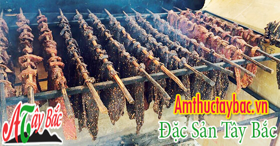 Tự tạo giàn treo thịt bò gác bếp tại nhà