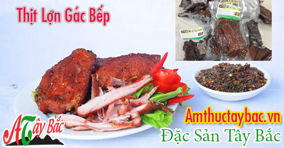 Thịt gác bếp thưởng thức cùng gia vị chấm sẽ tăng thêm hương vị