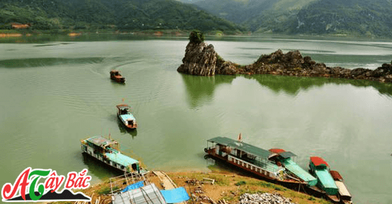 Du lịch long hồ sông đà rất đa dạng loại hình