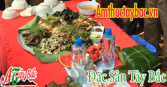Mâm cơm với đầy đủ các món ăn truyền thống trong ngày Tết Xíp xí  Mâm cơm với đầy đủ các món ăn truyền thống trong ngày Tết Xíp xí