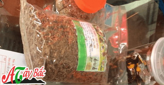 Măng chua khô được đóng gói và ra thành phẩm đến tay người tiêu dùng Măng chua khô được đóng gói và ra thành phẩm đến tay người tiêu dùng
