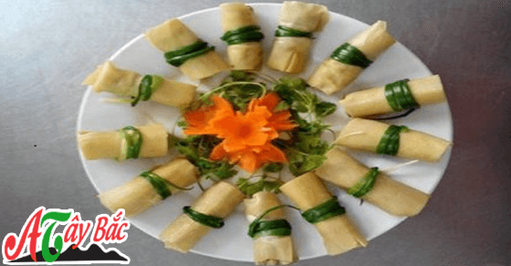 măng vẩu được cuốn với thịt nhìn rất hấp dẫn