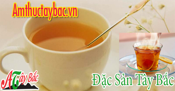 Nước ấm uống kèm mật ong