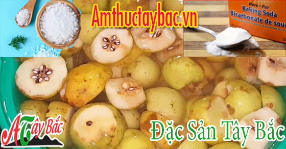 Táo mèo được rửa sạch bằng backing soda hoặc nước muối