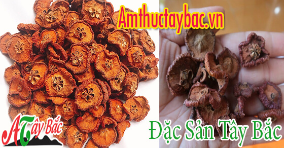 Táo mèo khô thường có bề mặt se và quả bị quắt lại