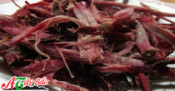 Thịt bò gác bếp Tây Bắc đậm trong từng thớ thịt