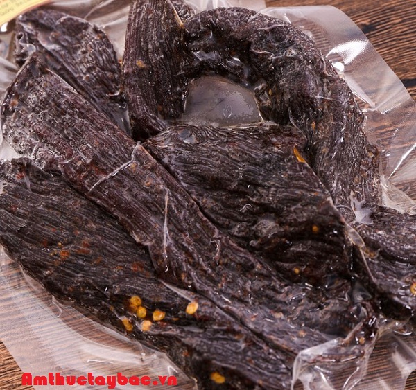 Thịt Trâu Gác Bếp đặc sản Sơn La được hut chân không