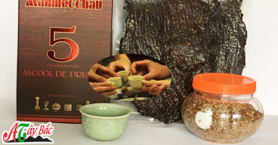 Rượu mận 5 năm chỉ có ở mộc châu là ngon nhất